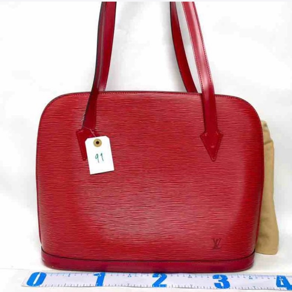Louis Vuitton Ref Epi Lussac [Authentic]